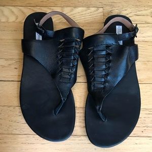 Size 10 Leather Koolaburra Sandals